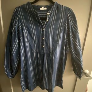 Gap long sleeve shirt
